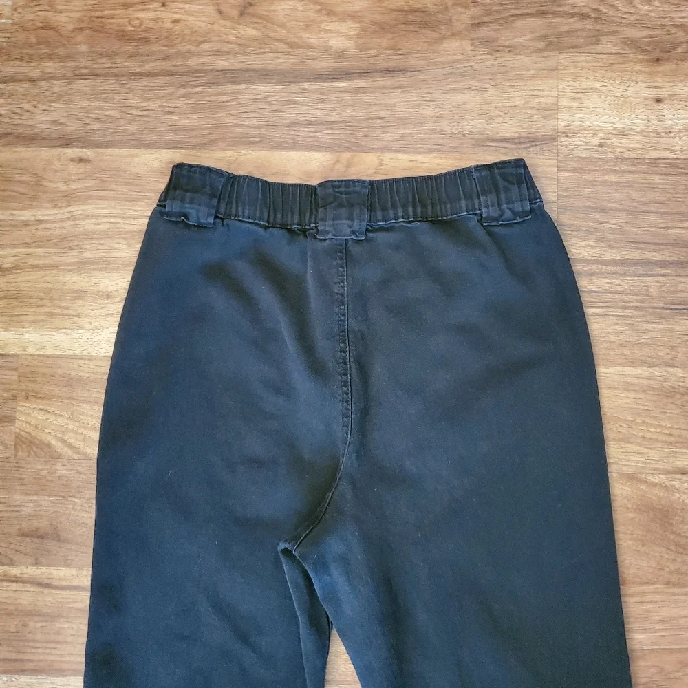 Almost Famous Denim Joggers Size Medium Black